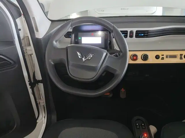 Wuling Hongguang Mini EV — Фото автомобиля 10
