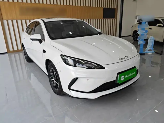 BYD Seal 05 DM-i — Фото автомобиля 3