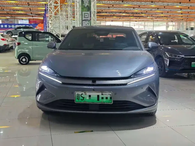 BYD Qin L — Фото автомобиля 2