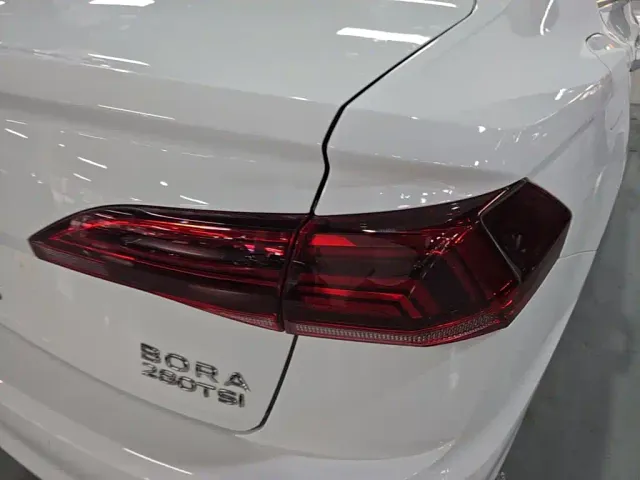 Volkswagen Bora — Фото автомобиля 7