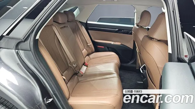 Hyundai Grandeur GN7 — Фото автомобиля 17