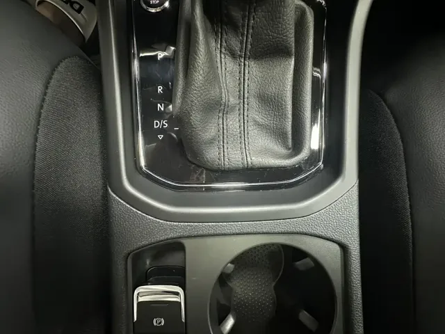 Volkswagen Touran 2021 Touran L 280TSI DSG Cross Edition 7-seater — Фото автомобиля 19