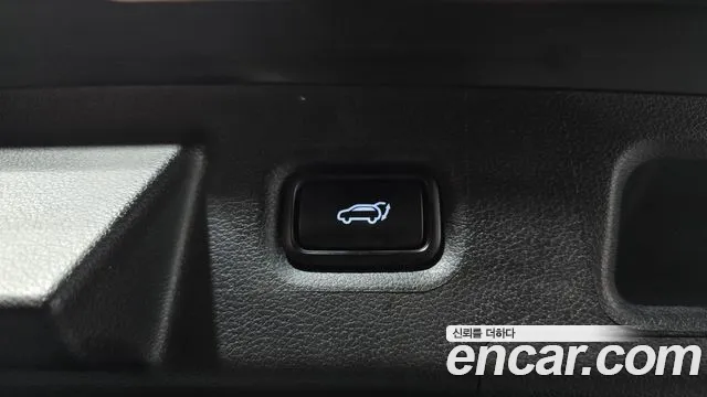 Hyundai Santafe Бензин 2.5T 2WD — Фото автомобиля 20