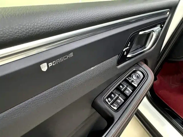 Porsche Macan — Фото автомобиля 17