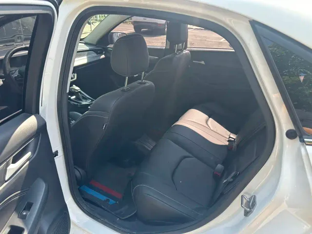 Ford Escort — Фото автомобиля 13