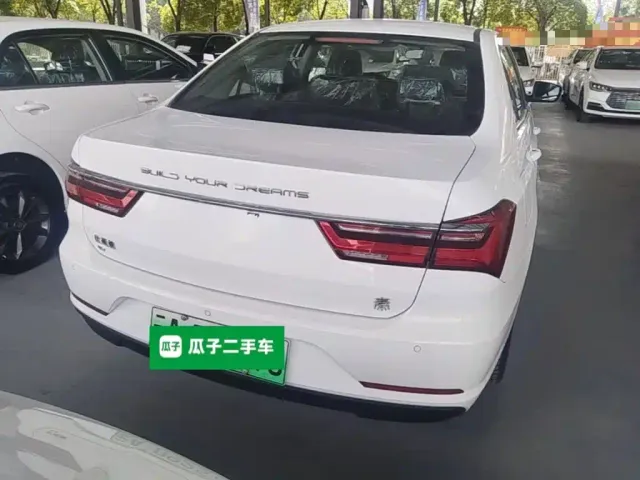 BYD Qin — Фото автомобиля 5