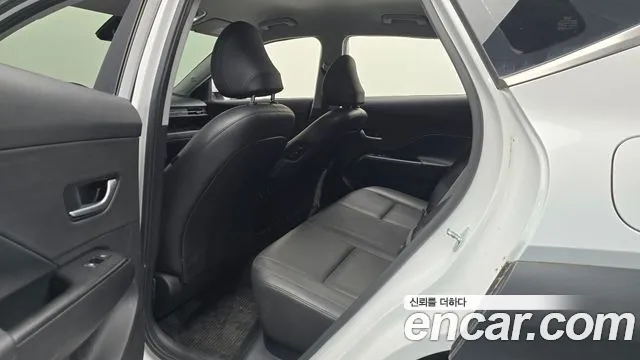 Hyundai Kona Kona (SX2) Бензин 1.6 турбо 2WD — Фото автомобиля 10