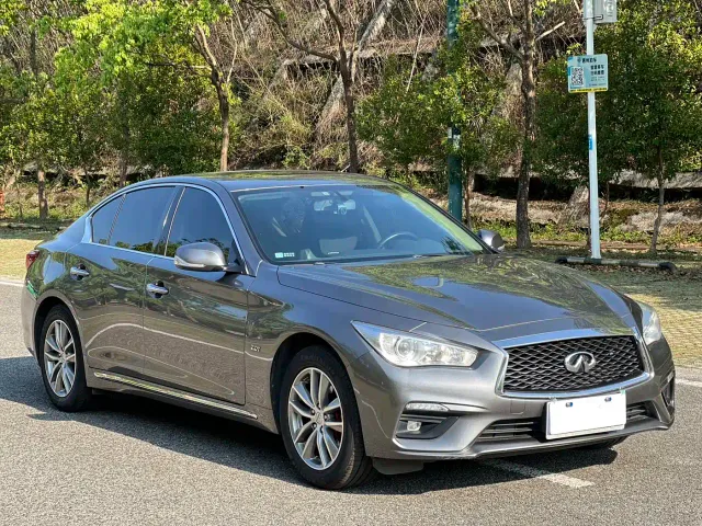 Infiniti Q50L — Фото автомобиля 3