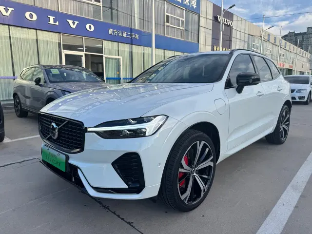 Фотография автомобиля — Volvo XC60