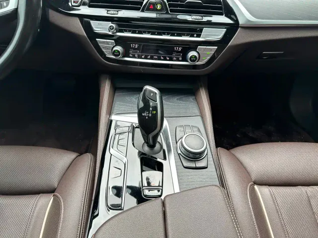 BMW BMW 5 Series 2022 Facelift II 530Li Premium Package M Sport — Фото автомобиля 16