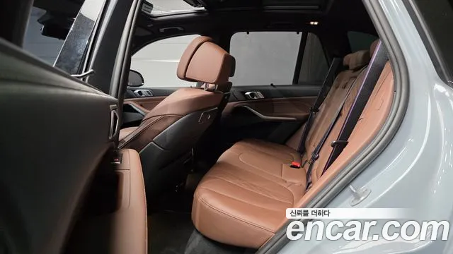 BMW X5 — Фото автомобиля 12