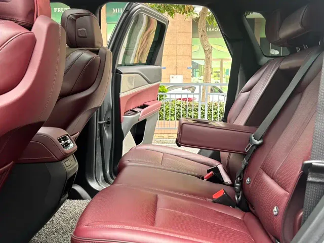 Cadillac XT5 — Фото автомобиля 26