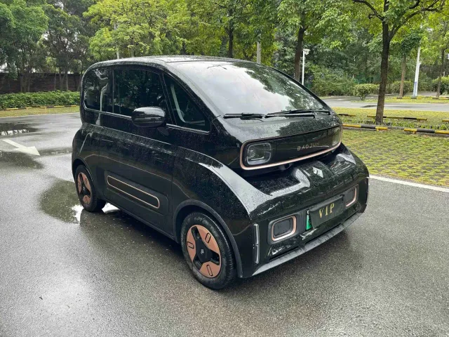 Baojun KiWi EV — Фото автомобиля 3