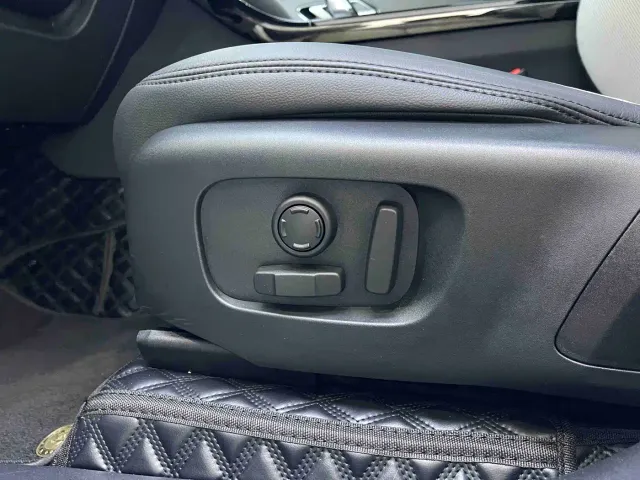 Land Rover Range Rover Velar — Фото автомобиля 18