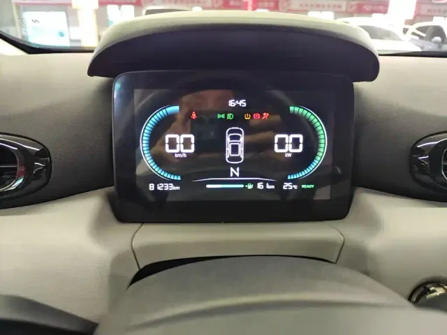 Leapmotor T03 — Фото автомобиля 11