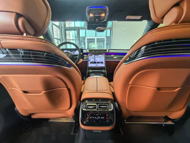 Mercedes-Benz S-Class — Фото автомобиля 12