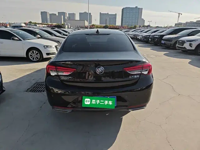 Buick Regal — Фото автомобиля 5
