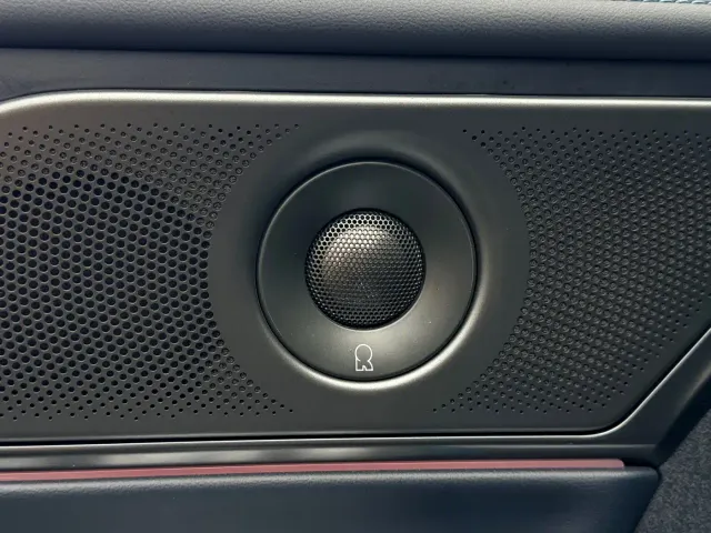 Lincoln Z — Фото автомобиля 12