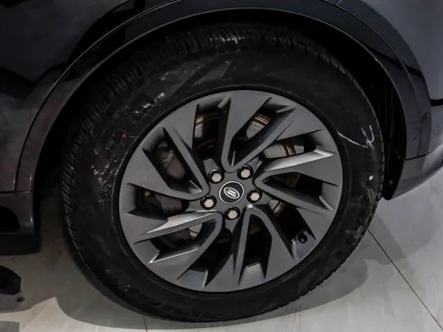 Land Rover Discovery — Фото автомобиля 16
