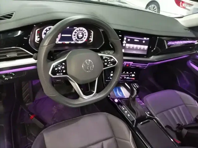 Volkswagen Passat — Фото автомобиля 9