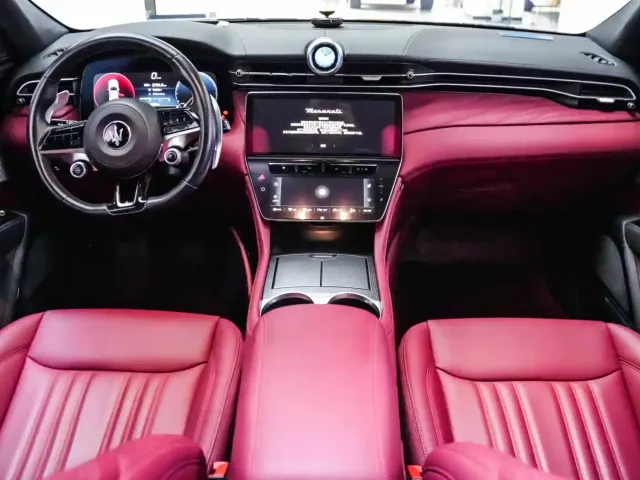 Maserati Grecale — Фото автомобиля 8
