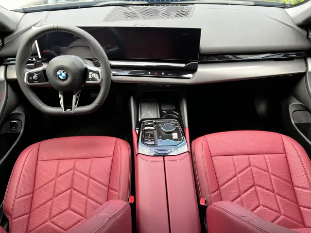 BMW 5 Series — Фото автомобиля 8