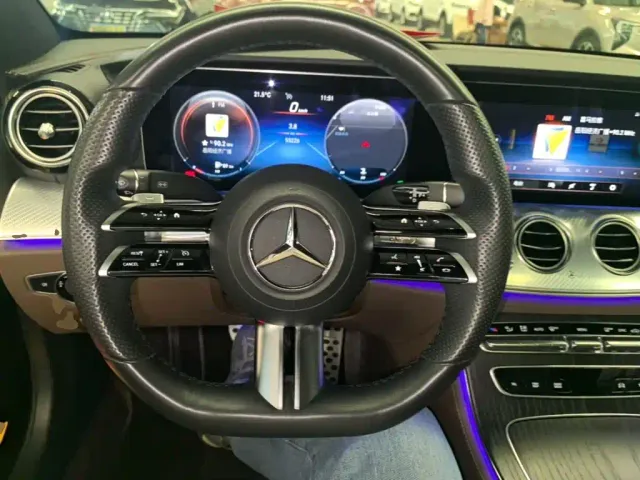 Mercedes-Benz E-Class — Фото автомобиля 10