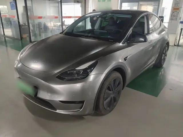 Фотография автомобиля — Tesla Model Y