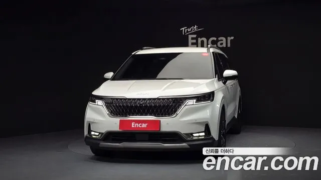 Kia Canival Carnival 4 поколение Бензин 7 мест Signature — Фото автомобиля 3
