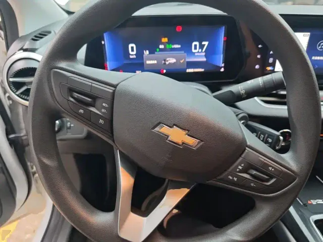 Chevrolet Monza — Фото автомобиля 10