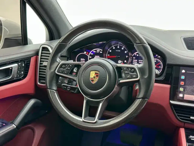 Porsche Cayenne — Фото автомобиля 21