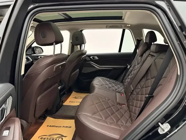 BMW X5 — Фото автомобиля 9