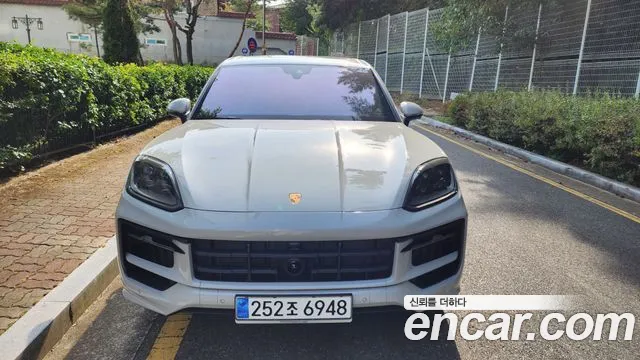 Porsche Cayenne PO536 — Фото автомобиля 3