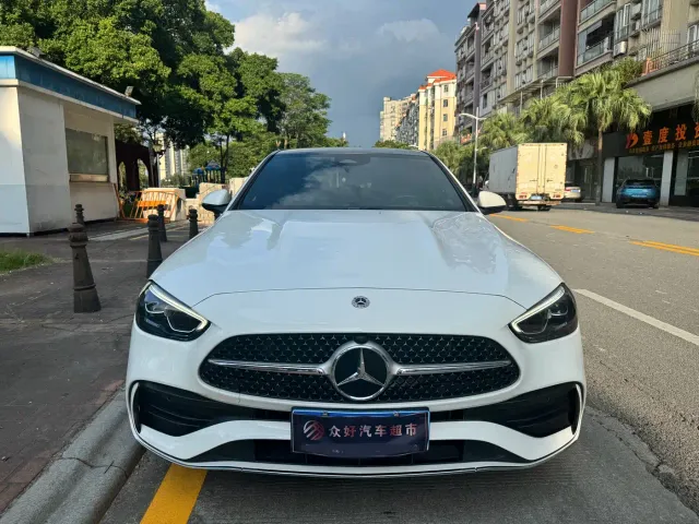 Mercedes-Benz C-Class — Фото автомобиля 2