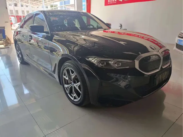 BMW i3 — Фото автомобиля 3