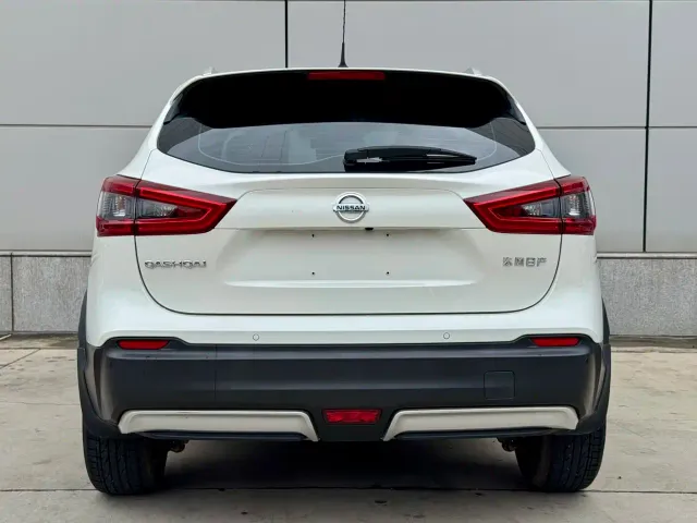 Nissan Qashqai — Фото автомобиля 5