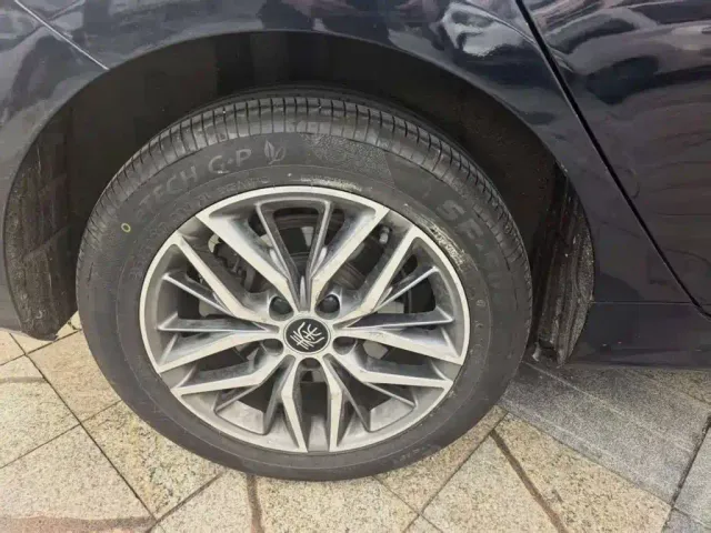 BYD Qin PLUS — Фото автомобиля 6