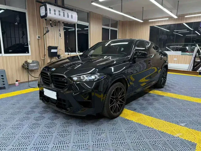 Фотография автомобиля — BMW X6 M