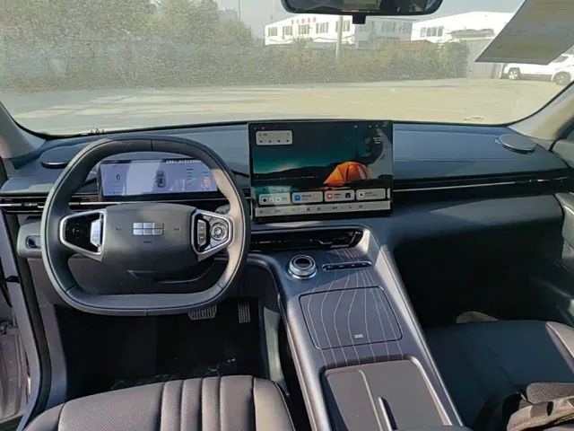 Geely Galaxy E5 — Фото автомобиля 9