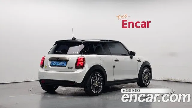 MINI Cooper Cooper Electric — Фото автомобиля 2