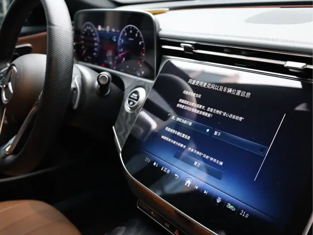 Mercedes-Benz E-Class — Фото автомобиля 16