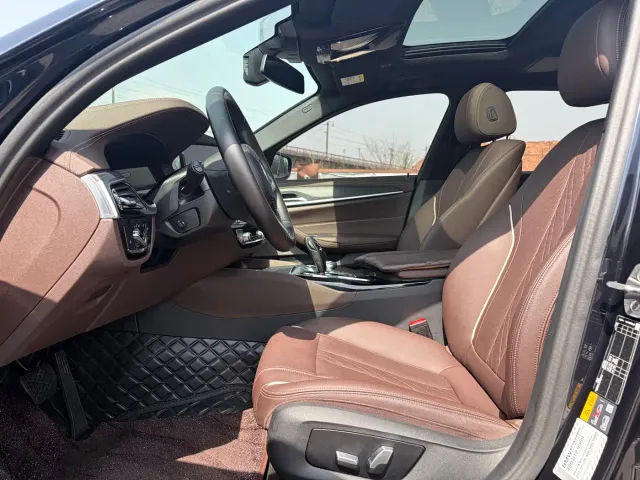 BMW 5 Series — Фото автомобиля 7