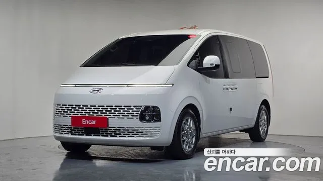 Фотография автомобиля — Hyundai Staria