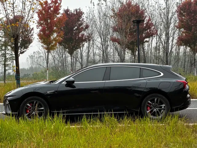 Hozon Nezha S Shooting Brake — Фото автомобиля 8
