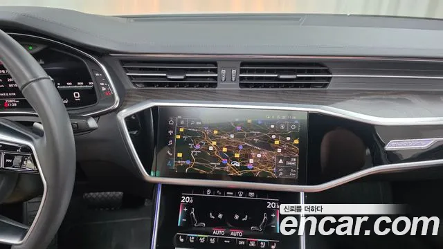 Audi A6 C8 — Фото автомобиля 14