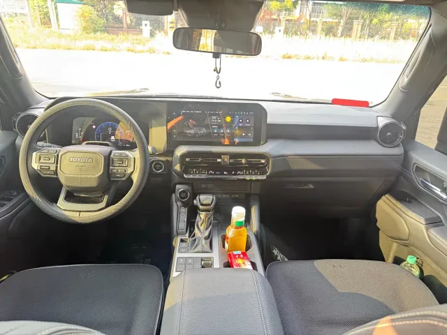 Toyota Prado — Фото автомобиля 3