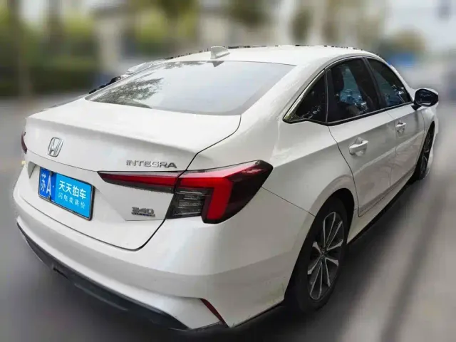 Honda Integra — Фото автомобиля 2