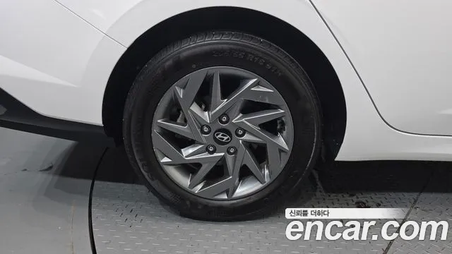 Hyundai AVANTE Новый Avante (CN7) — Фото автомобиля 5