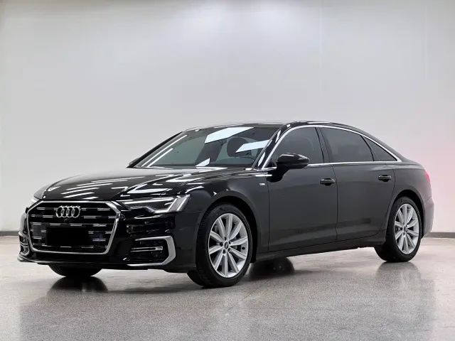 Фотография автомобиля — Audi A6L