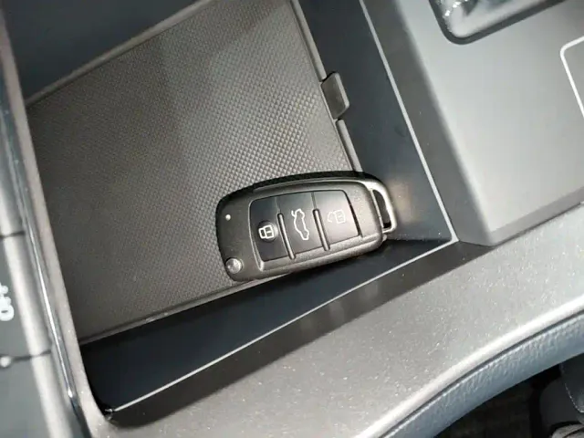 Audi Q3 — Фото автомобиля 8